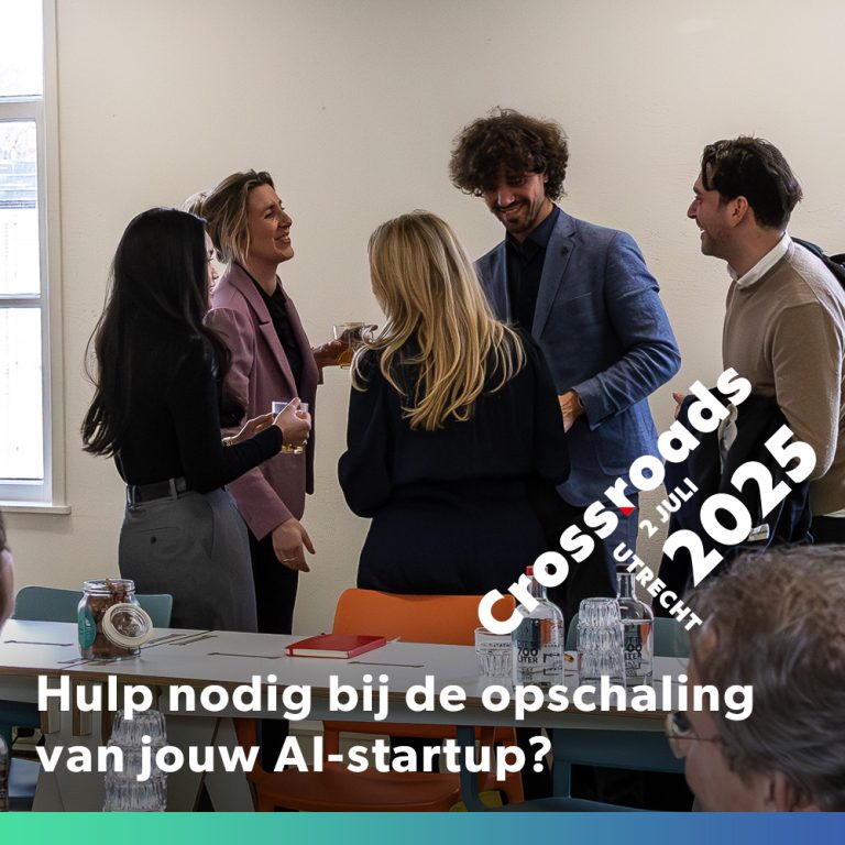 Mensen in gesprek met tekstoverlay: ‘Hulp nodig bij de opschaling van jouw AI-startup?